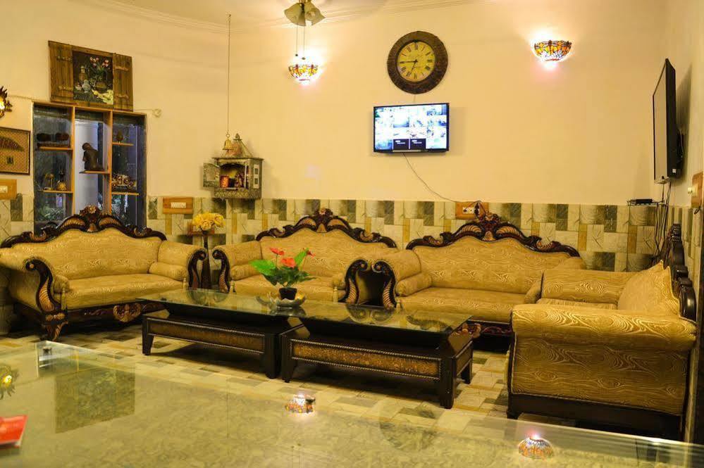 Heritage Hotel Lucknow Bagian luar foto