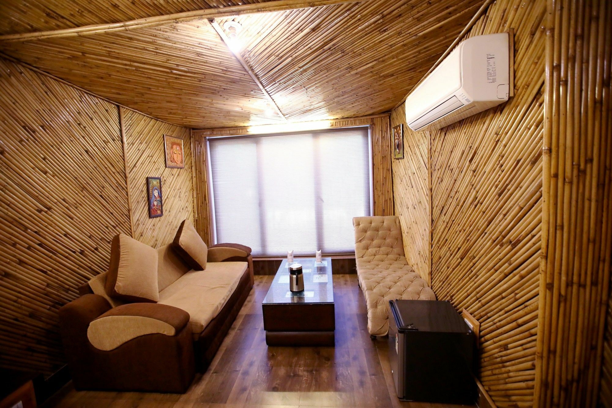 Heritage Hotel Lucknow Bagian luar foto