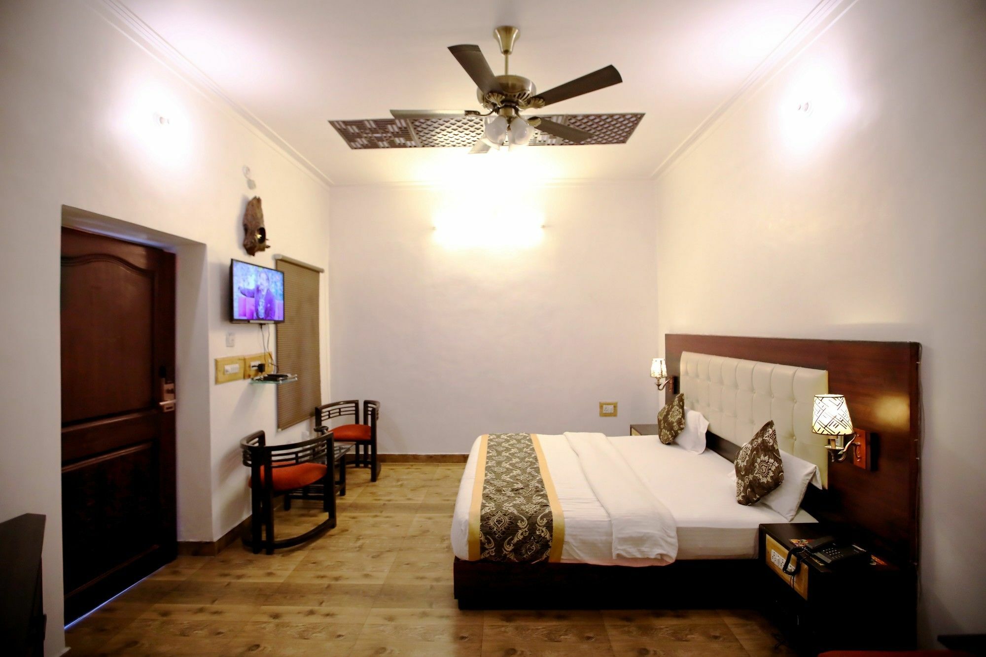 Heritage Hotel Lucknow Bagian luar foto