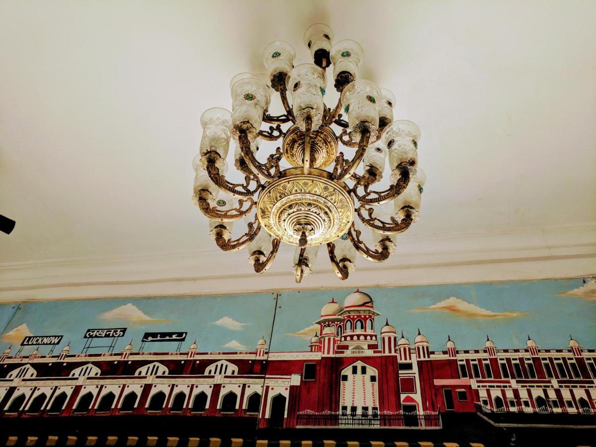 Heritage Hotel Lucknow Bagian luar foto